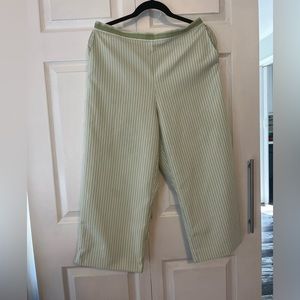 alfred dunner pull on Capri pants Size 12 (XL)